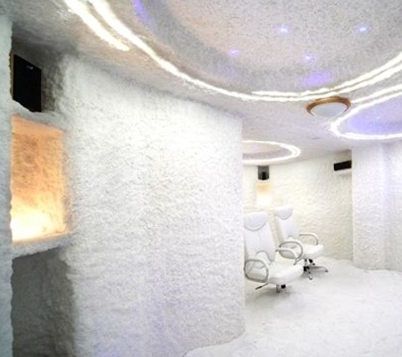 Salt therapy room
